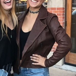 Levi’s Womens Leather Jacket. Size 2. Brown. Genuine leather.